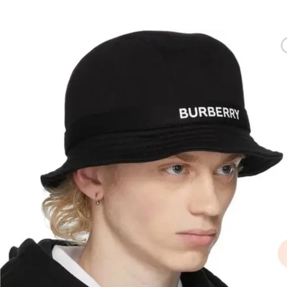 Burberry Classic Black Hat BURBERRY London Black Padded Nylon Bucket Hat Horseferry  main image 3